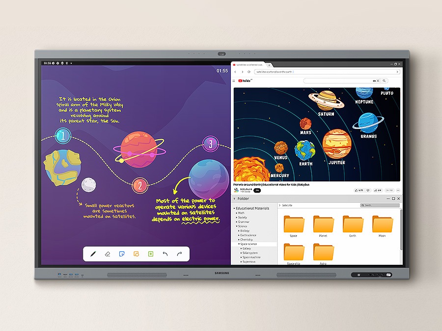 Tampilan layar dalam mode Multi Window: panel kiri menampilkan diagram tata surya lengkap dengan catatan; panel kanan menampilkan browser berisi gambar dan folder.